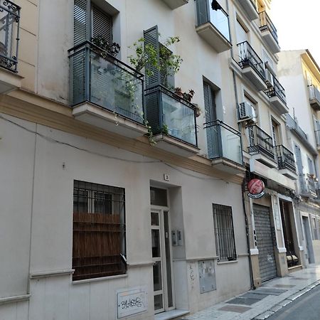 Malaga Centre Studio & Parking Luaran gambar