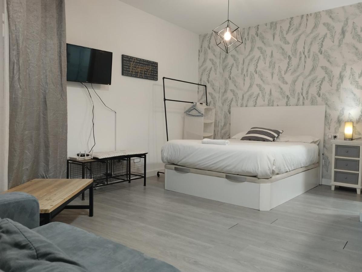 Malaga Centre Studio & Parking Luaran gambar